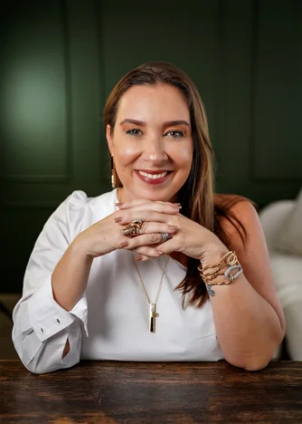 Retrato de Luciana Cibreiros, Sócia e CEO da Brasil Por Elas®